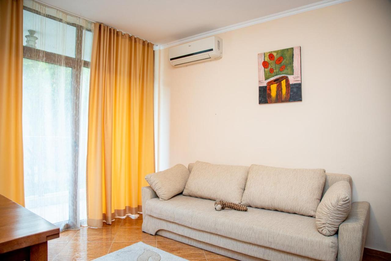 Helios Studio In A Complex In St Vlas By Flat Mаnаger Sveti Vlas Dış mekan fotoğraf